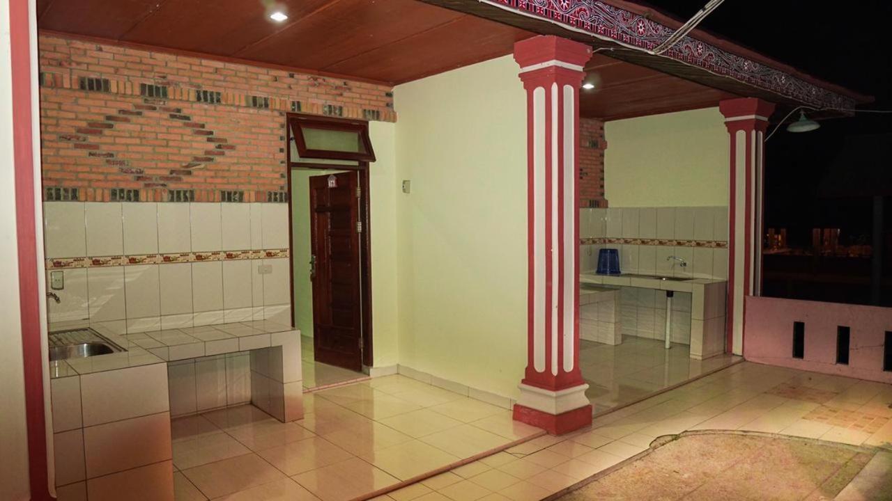 Judita Cottages Tuk Tuk Kültér fotó